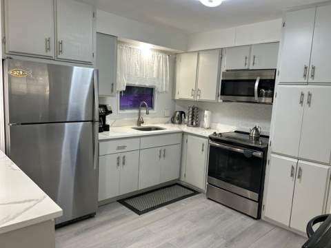128 Havenwood Drive, Pompano Beach FL - photo 13 of 43