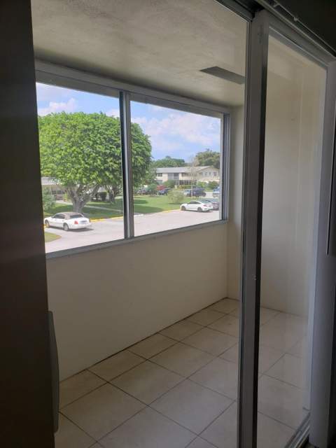 146 Canterbury #146, West Palm Beach FL - photo 9 of 9