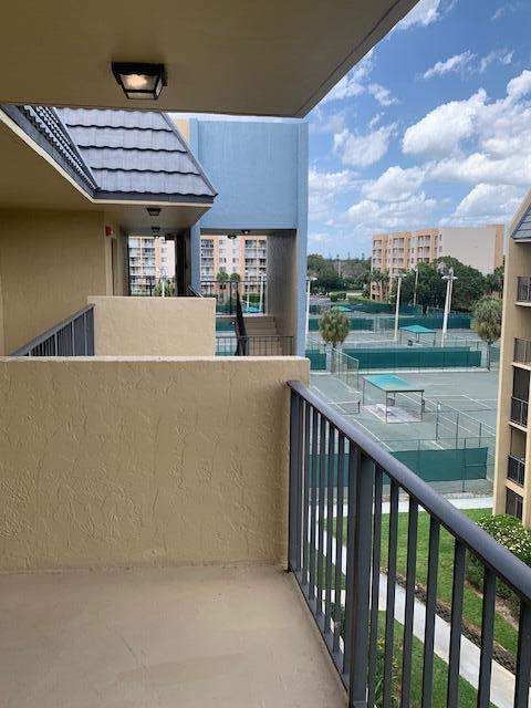 2820 Tennis Club Drive #506, West Palm Beach FL - photo 12 of 18
