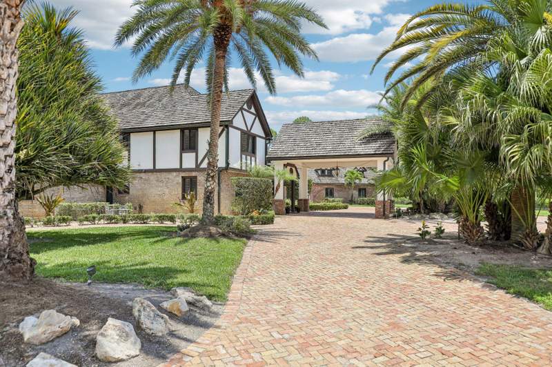7 bedroom Single Family Residence at 14900 Stirrup Lane, Paddock Park 1, Wellington — photo 5