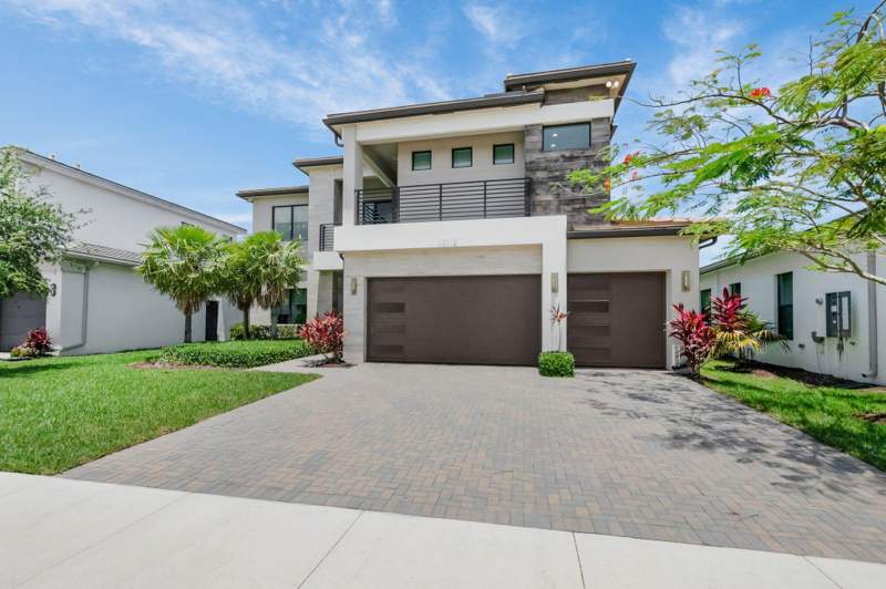 4 bedroom Single Family Residence at 17112 Aquavera Way, LOTUS, Boca Raton — photo 2