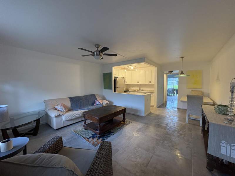 1 bedroom Condominium at 2 Kent A, Kent Condominiums A Thru N, West Palm Beach — photo 2