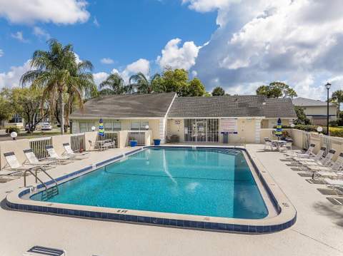 1507 SE Royal Green Circle #102, Port St. Lucie FL - photo 18 of 21