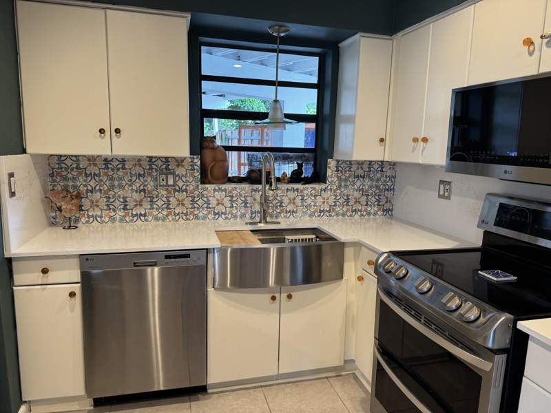 3 bedroom Single Family Residence at 3421 SW 15th Street, Pearl Estates, Fort Lauderdale — photo 4