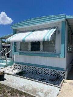 2 bedroom Manufactured Home at 2430 SE Penny Lane, Leisure Village Mobile Hm Pk Unrec Co-Op, Stuart — photo 2