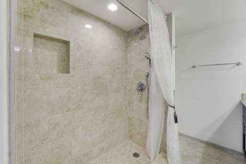 210 Wellington, West Palm Beach FL - photo 19 of 22