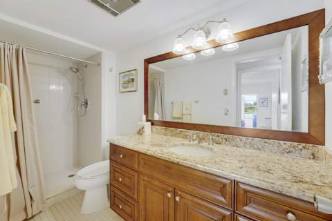 210 Wellington, West Palm Beach FL - photo 20 of 22