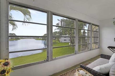 210 Wellington, West Palm Beach FL - photo 21 of 22