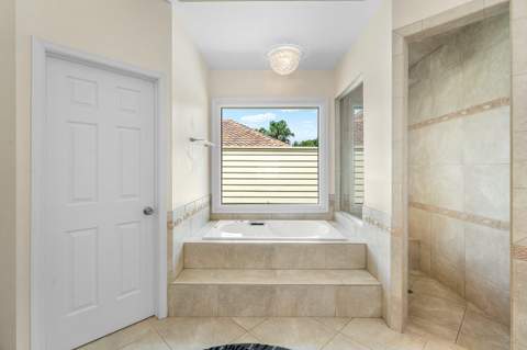 8926 SE North Passage Way, Jupiter FL - photo 10 of 32