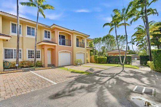 3 bedroom Townhouse at 330 SW 2nd Avenue #14, Curci Village Condo, Hallandale Beach — photo 3