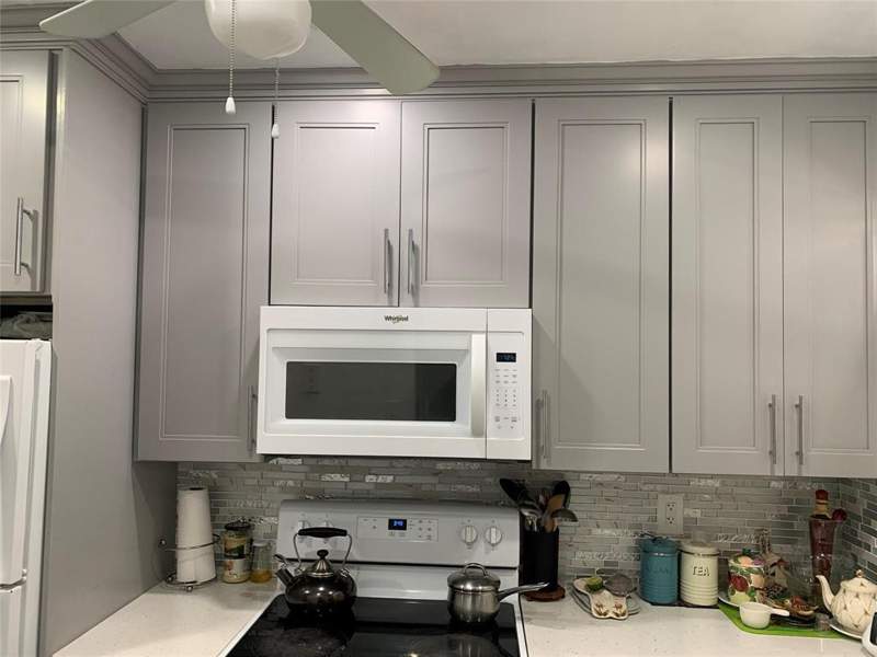 2 bedroom Condominium at 8080 N Sunrise Lakes #303, Sunrise Lakes 28 Condo, Sunrise — photo 5