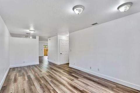 330 SW 2nd Avenue #14, Hallandale Beach FL - photo 10 of 43