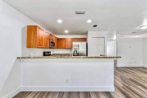 330 SW 2nd Avenue #14, Hallandale Beach FL - photo 15 of 43