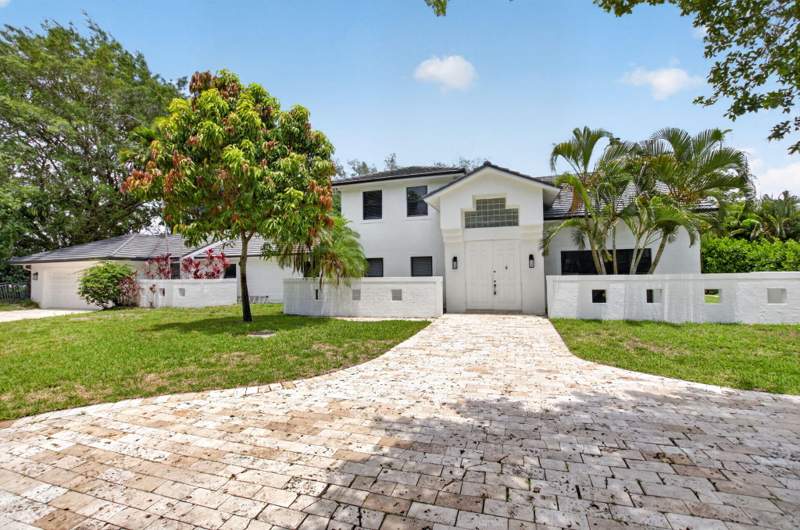 5 bedroom Single Family Residence at 8044 Twin Lake Drive, Long Lake Estates 1 As, Boca Raton — photo 5