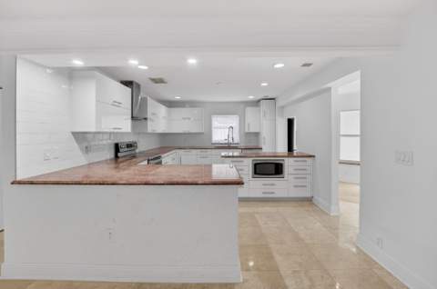 8044 Twin Lake Drive, Boca Raton FL - photo 21 of 86