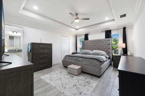 981 SW California Boulevard, Port St. Lucie FL - photo 9 of 23