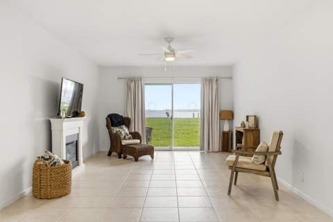 311 E Ocean Avenue #104, Lantana FL - photo 9 of 36