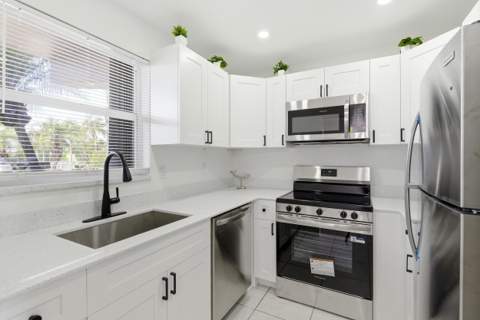 311 E Ocean Avenue #104, Lantana FL - photo 14 of 36