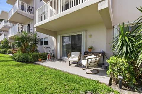311 E Ocean Avenue #104, Lantana FL - photo 22 of 36