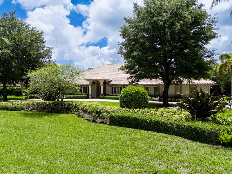 4 bedroom Single Family Residence at 13406 Doubletree Circle, Pinewood Of Wellington, Wellington — photo 5
