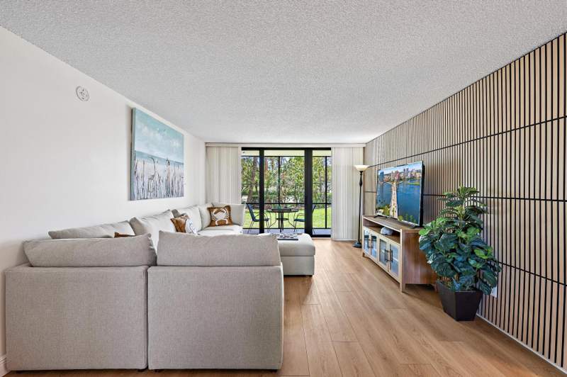 2 bedroom Condominium at 1605 S Us Highway 1 #M1-103, Jupiter Ocean And Racquet Club , Jupiter — photo 5