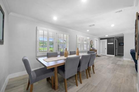 6850 NW 7th Street, Plantation FL - photo 8 of 38
