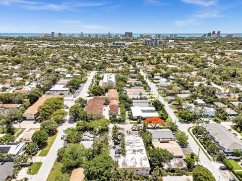 3421 NE 15th Avenue #8, Oakland Park FL - photo 10 of 57