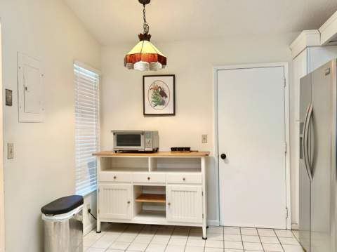 10975 Dolphin Palm Court #B, Boynton Beach FL - photo 8 of 53