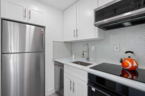 2508 Bay Drive #Unit 105, Pompano Beach FL - photo 8 of 30