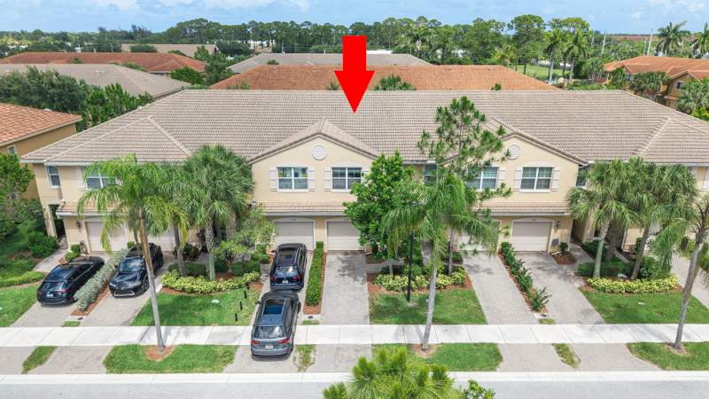 3 bedroom Townhouse at 5978 Monterra Club Drive, Colony Reserve At Lake Worth, Lake Worth — photo 2