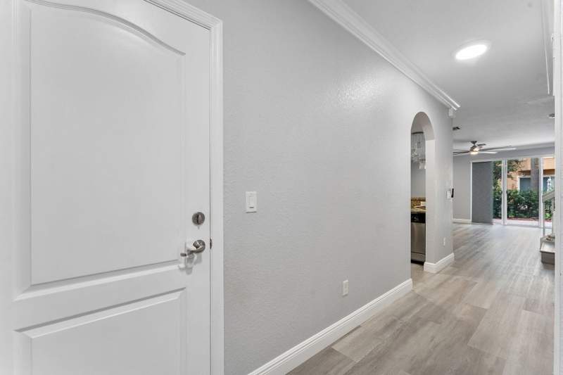 3 bedroom Townhouse at 5978 Monterra Club Drive, Colony Reserve At Lake Worth, Lake Worth — photo 4