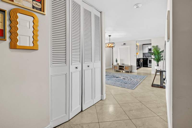 1 bedroom Condominium at 5600 N Flagler Drive #1106, Palm Beach House, West Palm Beach — photo 5