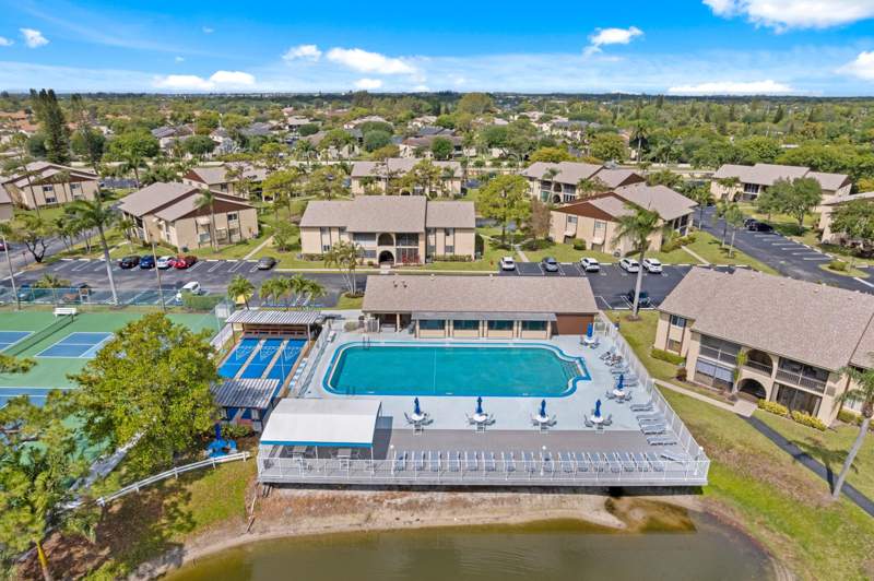 2 bedroom Condominium at 339 Pine Ridge Circle #D-1, PINE RIDGE III CONDO, Greenacres — photo 3
