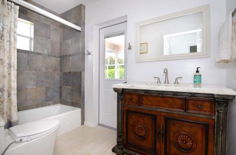 613 Oak Terrace, Jupiter FL - photo 18 of 32