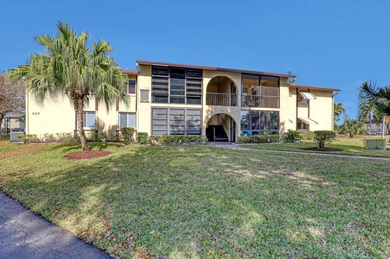 2 bedroom Condominium at 337 Pine Ridge Circle #D-2, Pine Ridge III Condo, Greenacres — photo 4