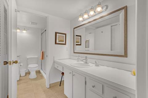 337 Pine Ridge Circle #D-2, Greenacres FL - photo 22 of 63