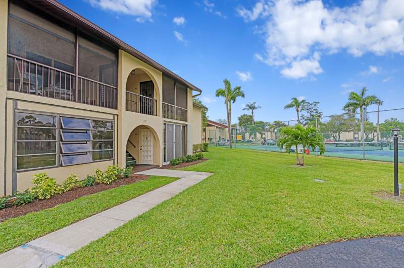 2 bedroom Condominium at 336 Pine Ridge Circle #B-1, Pine Ridge III Condo, Greenacres — photo 2