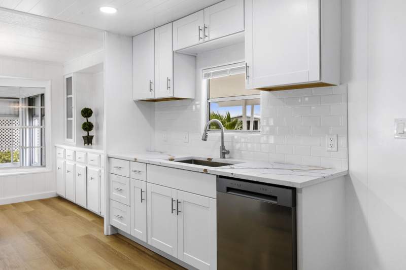 2 bedroom Manufactured Home at 39016 Gayle Bay, Jamaica Bay Mobile Home Co Op, Boynton Beach — photo 3