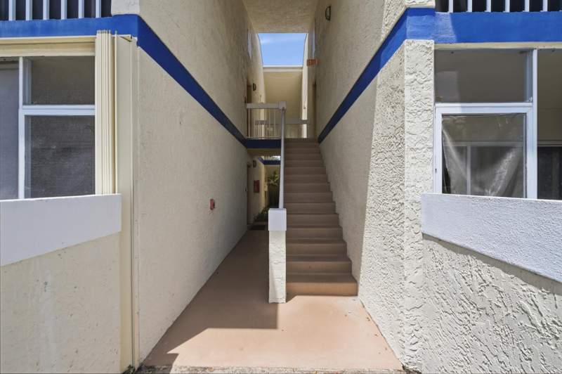 2 bedroom Condominium at 1530 SE Royal Green Circle #204, Midport Place I, A Condominium, Port St. Lucie — photo 4