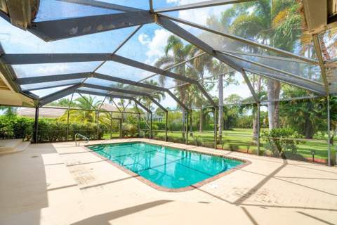9405 Dundee Drive, Lake Worth FL - photo 7 of 41