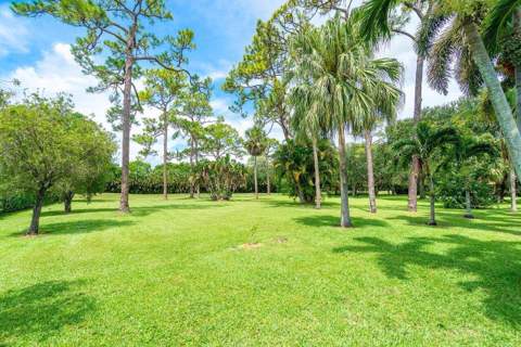 9405 Dundee Drive, Lake Worth FL - photo 8 of 41