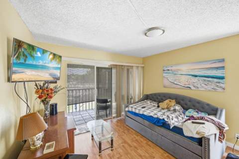 1530 SE Royal Green Circle #204, Port St. Lucie FL - photo 7 of 37