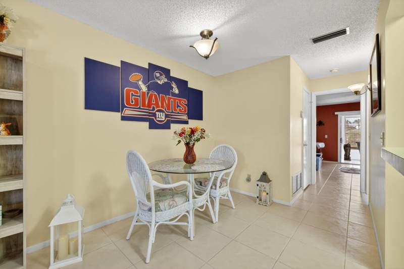 1 bedroom Condominium at 23 Lake Vista Trail #204, Vista St Lucie Buildings 9 Thru 20, Port St. Lucie — photo 3