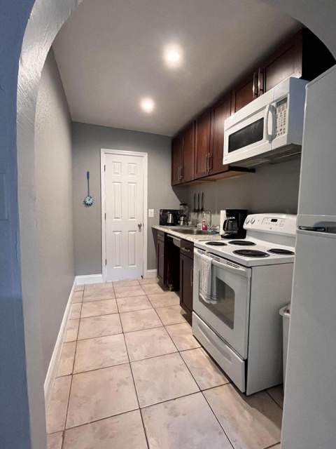 118 SW 12th Avenue, Delray Beach FL - photo 17 of 20
