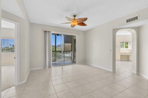 7775 Southampton Terrace #307, Tamarac FL - photo 18 of 76