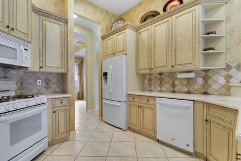108 NW Lawton Road, Port St. Lucie FL - photo 10 of 59
