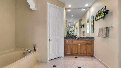 11012 Vía Sorrento, Boynton Beach FL - photo 22 of 44