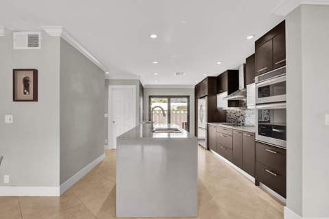 611 NE 12th Terrace #1, Boynton Beach FL - photo 13 of 51
