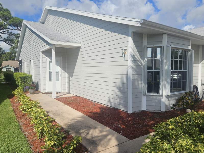 2 bedroom Villa at 4011 Gator Trace Road, Garden Villas Of Gator Trace Unit 2, Fort Pierce — photo 2