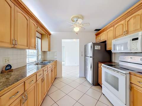 8504 NW 14th Street, Plantation FL - photo 18 of 73